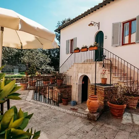 Apartahotel Borgo Grondaie Siena