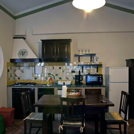 Borgo Grondaie 아파트호텔 3*