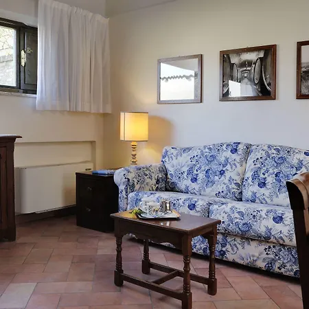 Borgo Grondaie Апарт-отель Сиена