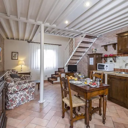 Borgo Grondaie アパートホテル 3*