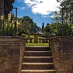 Aparthotel Borgo Grondaie Siena